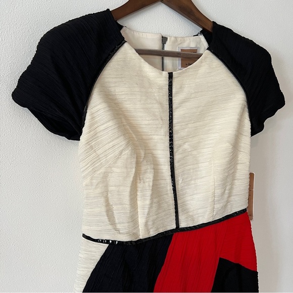 Nue By Shani Color Block Short Sleeve Crepe Heavy Dress - Picture 2 of 8